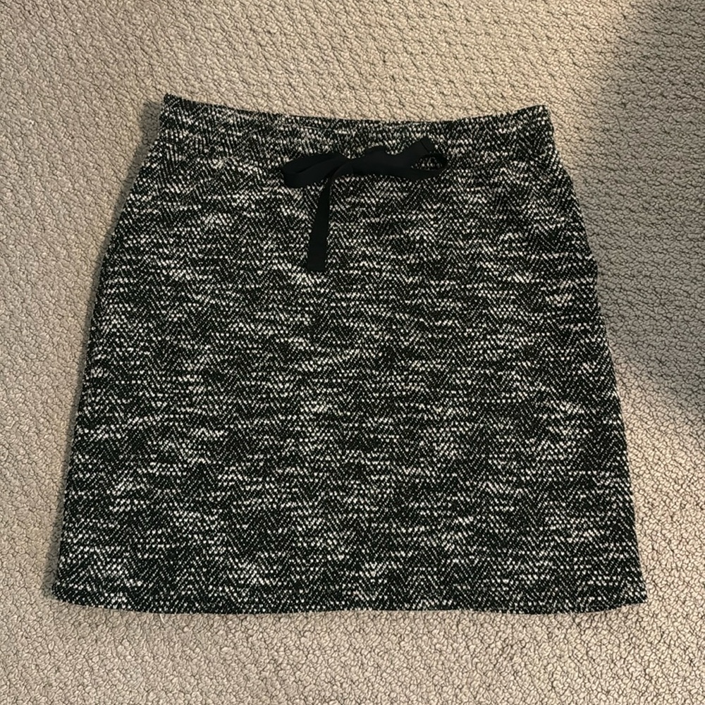 NWT Women’s Loft Pull-On Skirt size small